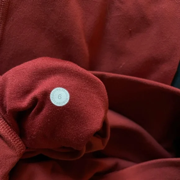 Lululemon Align Leggings 25’ Size 6 - Picture 3 of 3